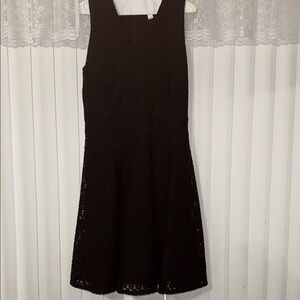 Elegant Black Sleeveless Dress